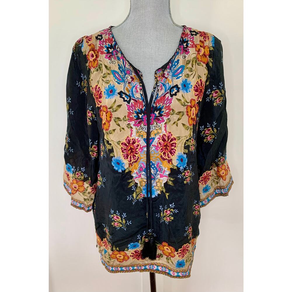 Tolani Tunic Top Black Floral Print Small Pullover Long Sleeve‎ V-Neck Tie Front